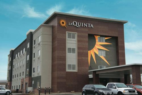 La Quinta by Wyndham Wichita Airport - main image