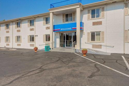 Motel 6-Wichita KS - image 5