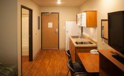 WoodSpring Suites Wichita North - image 3