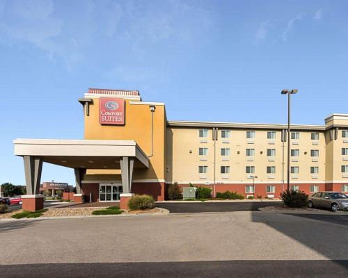 Comfort Suites Airport Wichita - main image