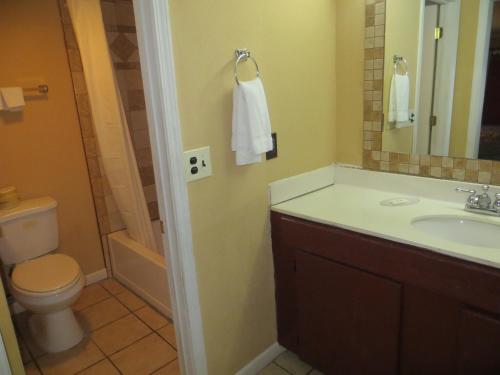 Executive Inn Wichita - image 5