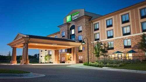 Holiday Inn Express Hotel & Suites Wichita Northeast an IHG Hotel - main image