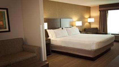 Holiday Inn Express Hotel & Suites Wichita Northeast an IHG Hotel - image 2