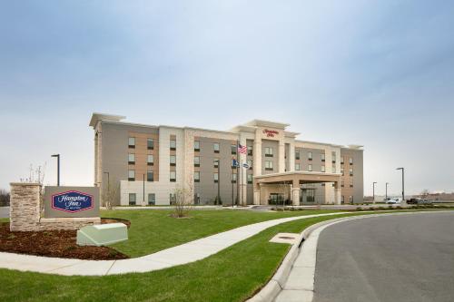 Hampton Inn By Hilton Wichita Northwest - main image