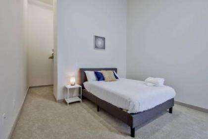 Relaxing Flat in Heart of Wichita! - image 3