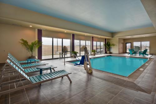 Home2 Suites by Hilton Wichita Northeast - image 2