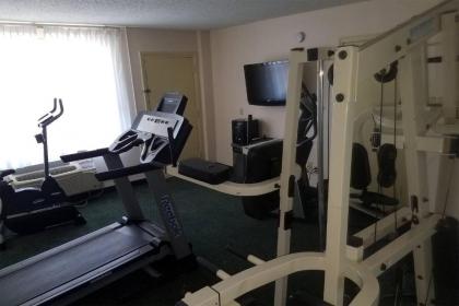 Blue Way Inn & Suites Wichita East - image 13