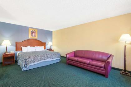 Blue Way Inn & Suites Wichita East - image 3