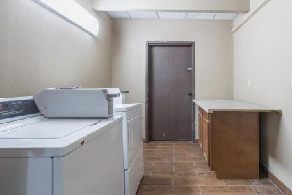 Quality Inn Wickliffe - Cleveland East - image 7