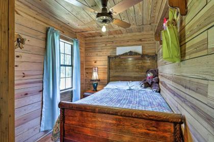 Secluded Cabin with Pond - 37 Mi to Gulf Coast! - image 15