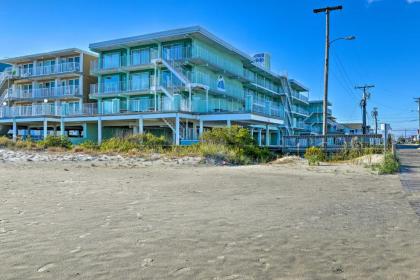 Wildwood Condo Beach Access and Pool On-Site! - image 7