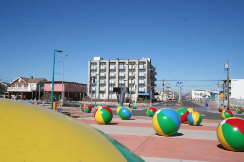 Newport Beach Resort - main image