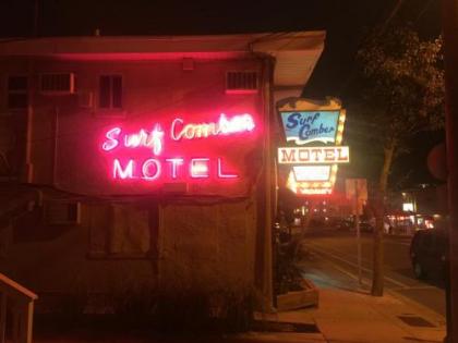 Surfcomber Motel - image 2