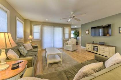 Wildwood townhome with Patio 1 Block to the Beach