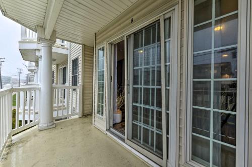 Wildwood Townhome Walk to Boardwalk and Beach! - image 3