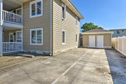 Beach Block Wildwood Condo - Proximity to Dining! - image 5