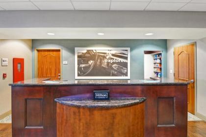 Hampton Inn & Suites Wilkes-Barre - image 8