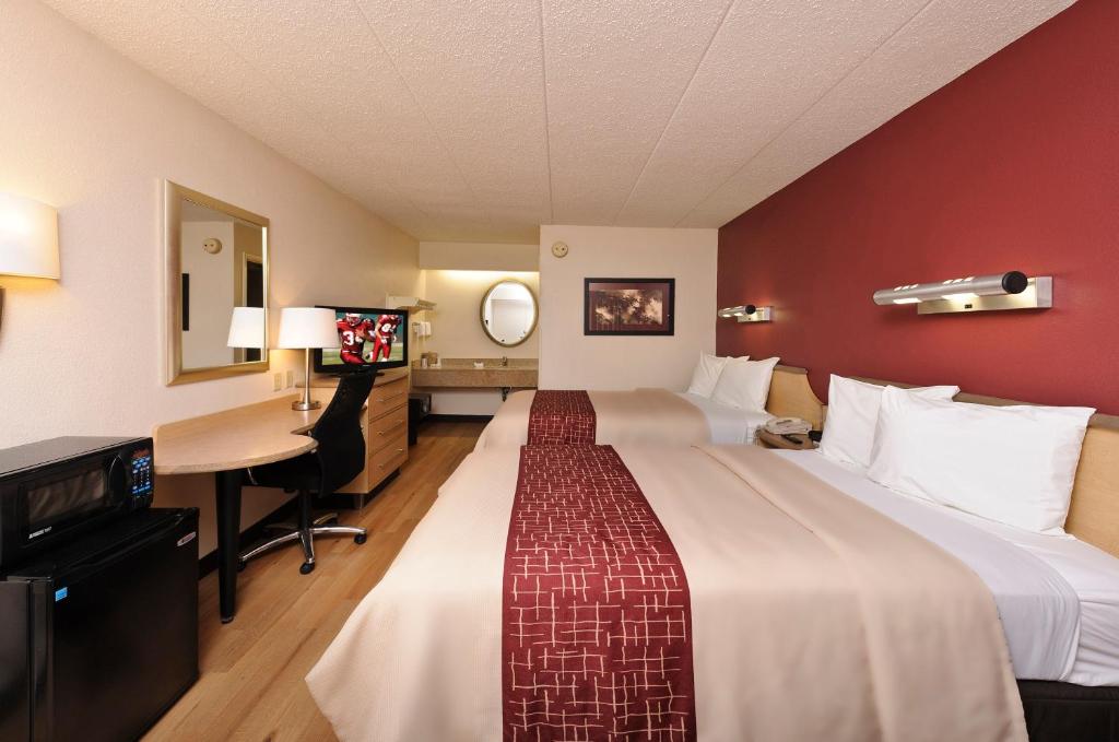 Red Roof Inn Wilkes-Barre Arena - image 2