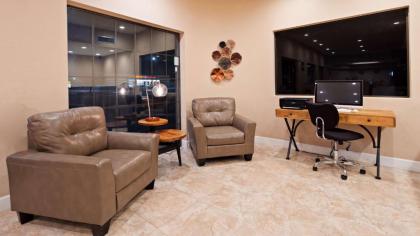 SureStay Plus Hotel by Best Western Willcox - image 9