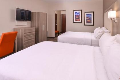 Holiday Inn Express & Suites Williams an IHG Hotel - image 4