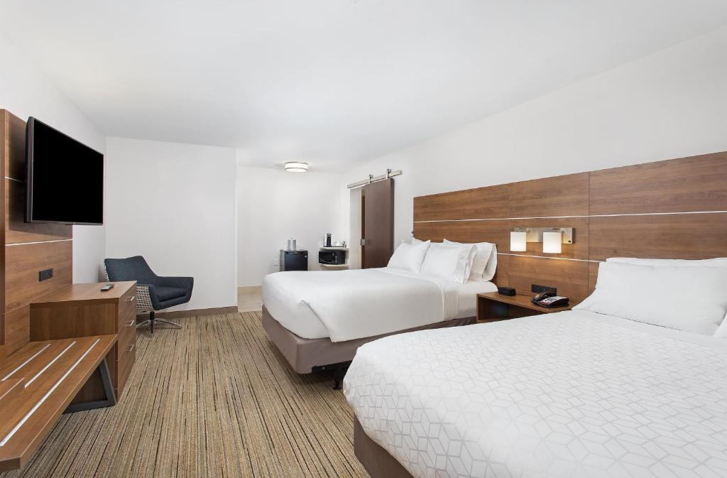 Holiday Inn Express Williamsburg an IHG Hotel - image 6