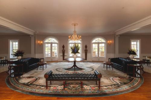 Williamsburg Inn - A Colonial Williamsburg Hotel - image 3