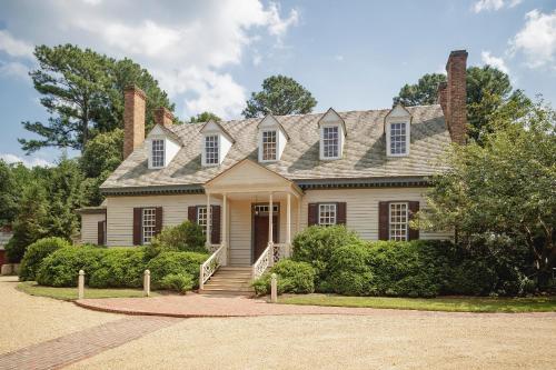 Colonial Houses - A Colonial Williamsburg Hotel - main image