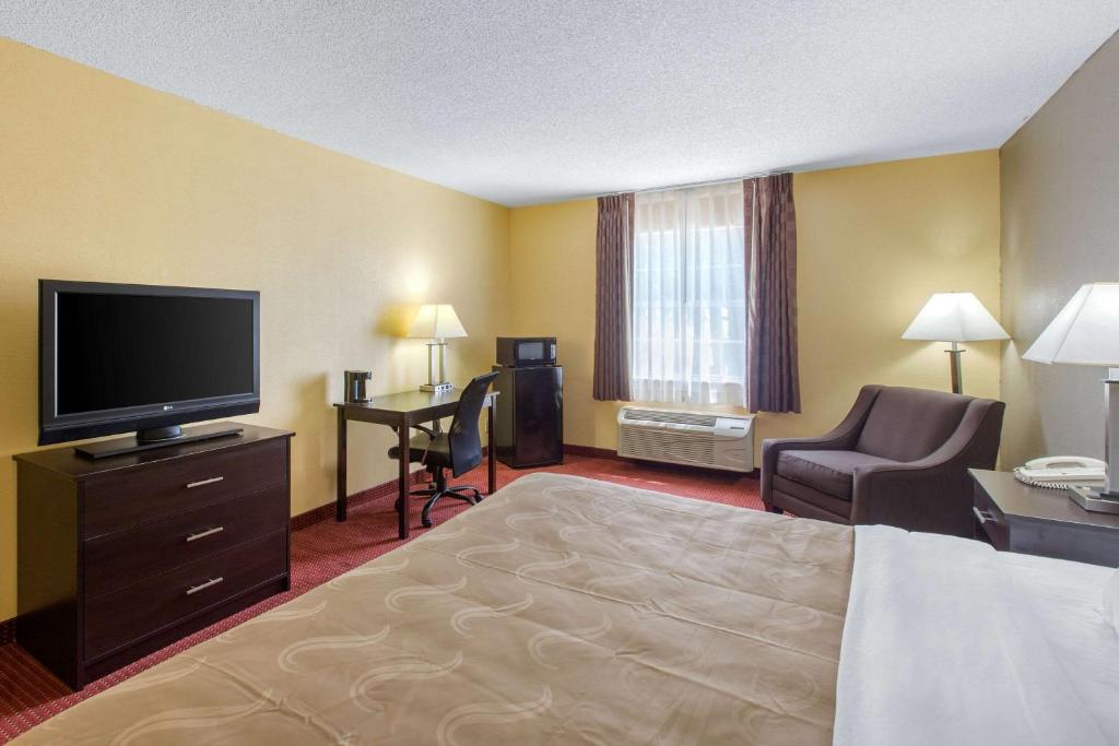 Quality Inn Williamston - image 2