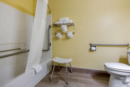 Quality Inn Williamston - image 6