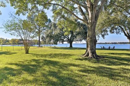 Modern Lake Conroe House with Lakefront Park and Deck! - image 12