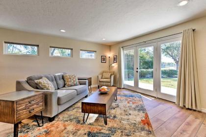 Modern Lake Conroe House with Lakefront Park and Deck! - image 15