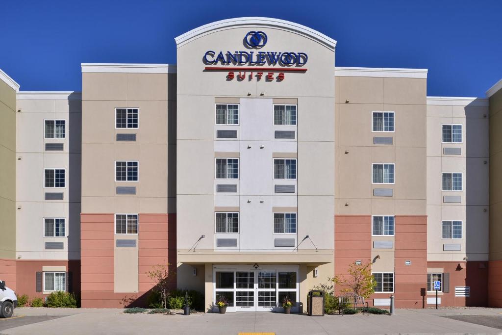 Candlewood Suites Williston an IHG Hotel - main image