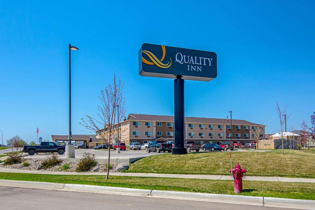 Quality Inn Williston - main image