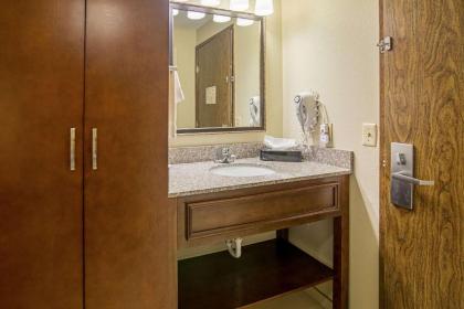 Quality Inn Williston - image 11