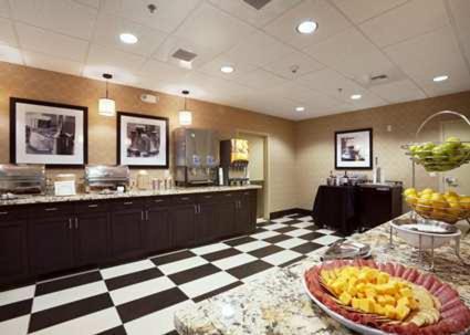 Hampton Inn & Suites Williston - image 7