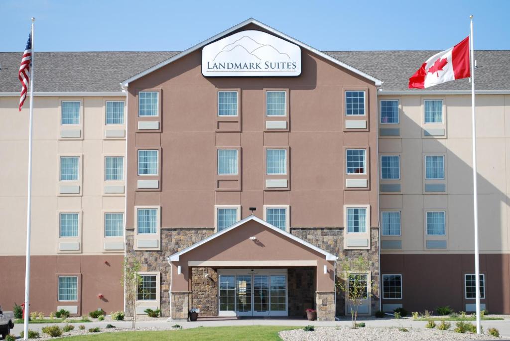 Landmark Suites - Williston - main image