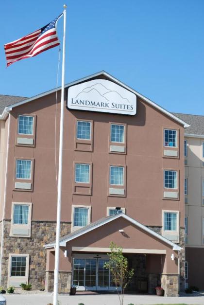 Landmark Suites - Williston - image 14