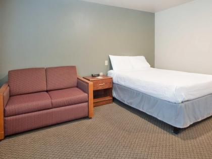 WoodSpring Suites Williston - image 13