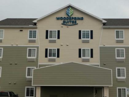 WoodSpring Suites Williston - image 15