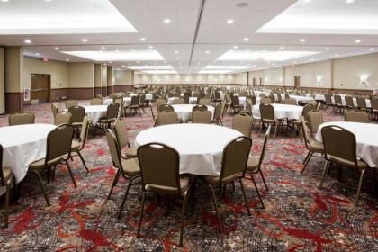 Holiday Inn Express & Suites Willmar an IHG Hotel - image 9