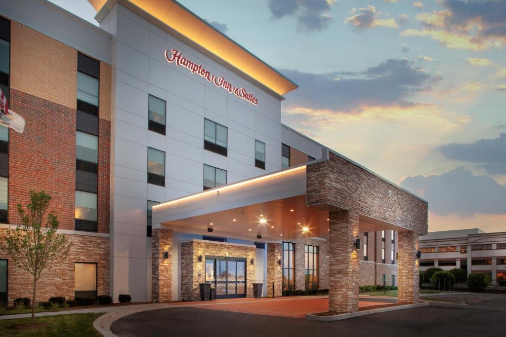 Hampton Inn & Suites Chicago-Burr Ridge - main image