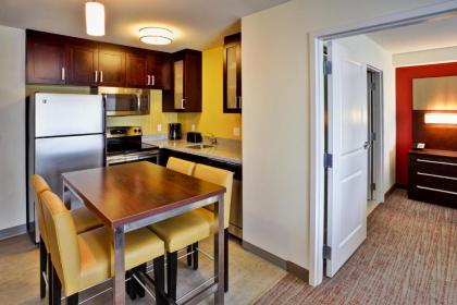 Residence Inn by Marriott Chicago Wilmette/Skokie - image 4