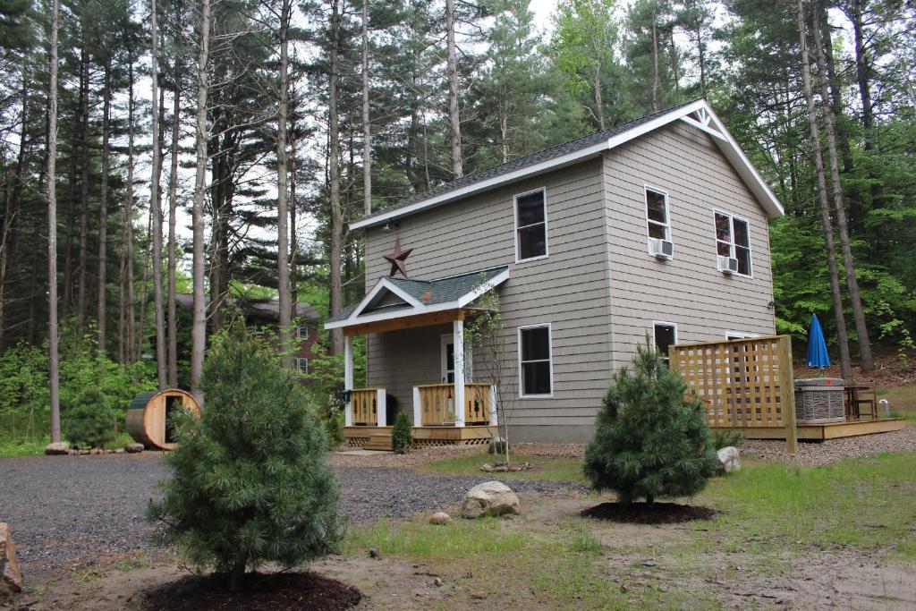 Cascade Mountain Chalet - main image