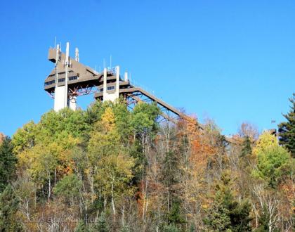 Cascade Mountain Chalet - image 9