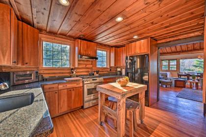 Grand Log Cabin with Hot Tub - 4 Miles to Whiteface! - image 12