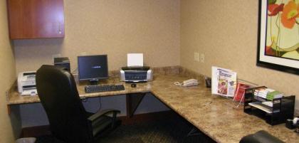 Hampton Inn & Suites Wilmington - image 10