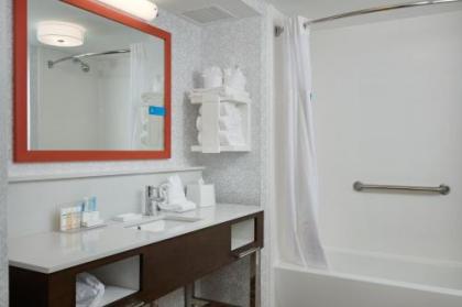 Hampton Inn Wilmington-Medical Park - image 4