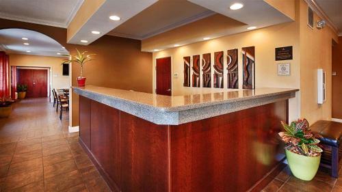 Best Western Plus Wilmington/Carolina Beach - image 4