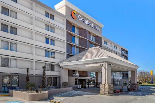 Comfort Inn University Wilmington - main image