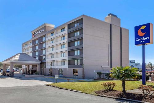 Comfort Inn University Wilmington - image 2